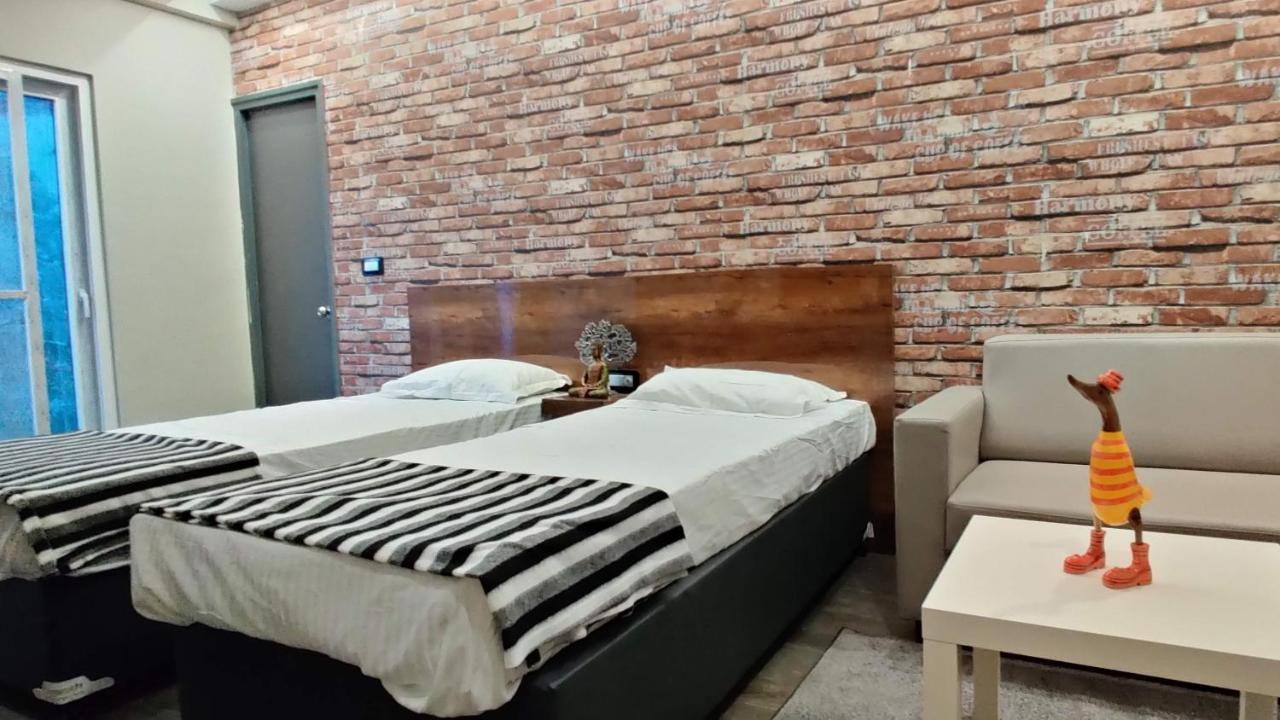 Restel Studio Flats Haiderabad Buitenkant foto